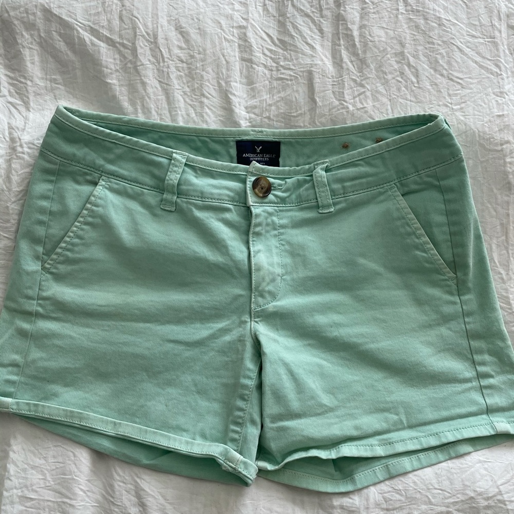 American eagle mint shorts